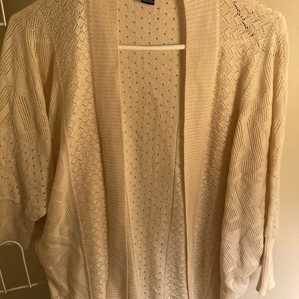 Cute forever 21 summer cardigan